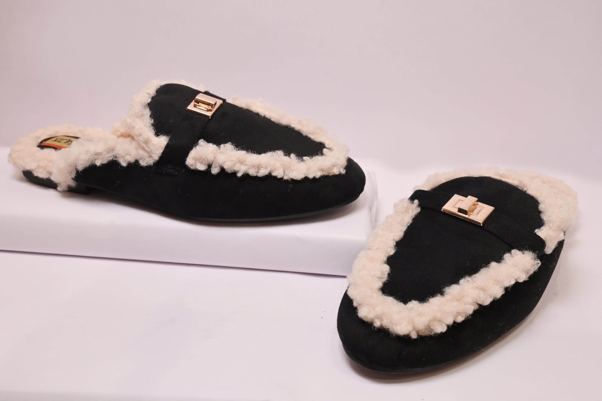 Woolen Modern Flats - Silvertoes