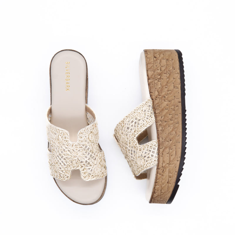 EVERYDAY WEAR PLATFORM HEELS
