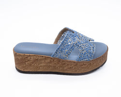 EVERYDAY WEAR PLATFORM HEELS
